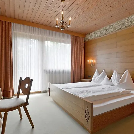 Landhaus Zum Griena Guest house
