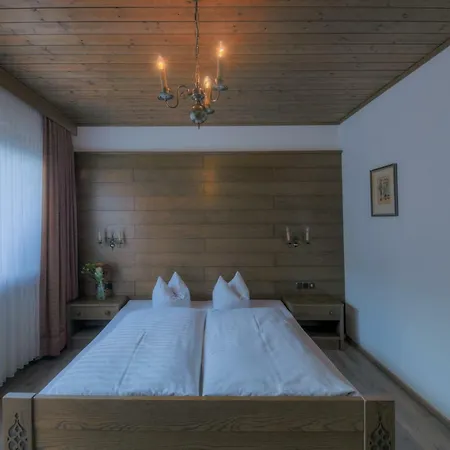 Landhaus Zum Griena * Mayrhofen